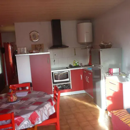 6 Pers, Terrasse, A 2 Pas De Et Commerces, Parking, Option Internet - Fr-1-387-153 * Marseillan (Herault)