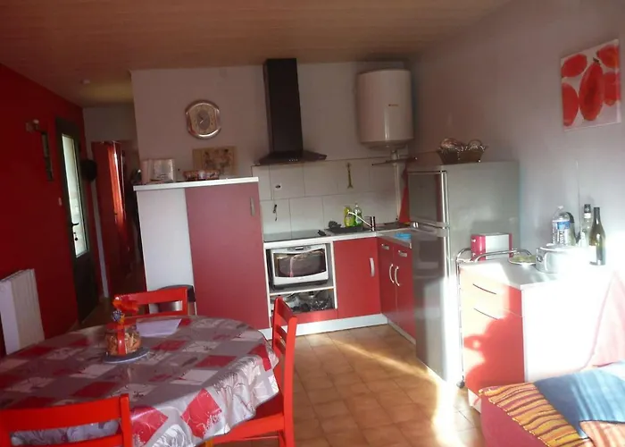 6 Pers, Terrasse, A 2 Pas De Et Commerces, Parking, Option Internet - Fr-1-387-153 * Marseillan (Herault)